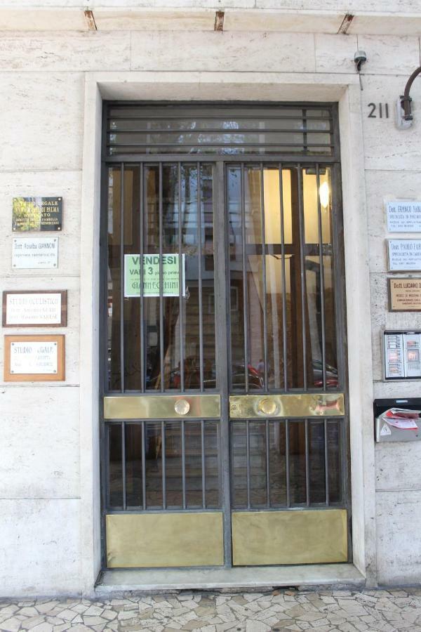 Down Town Cesar Apartment La Spezia Exterior photo